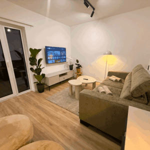 APT-PINEA-04-07